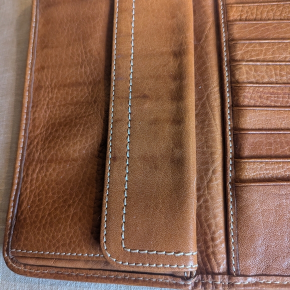 Banana Republic Brown Leather Wallet - Picture 11 of 12